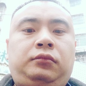 芒果怡然的照片