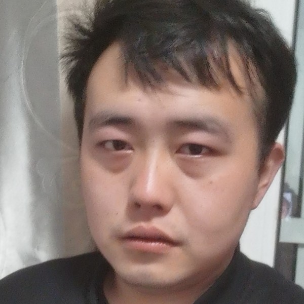 单身有薯片的照片