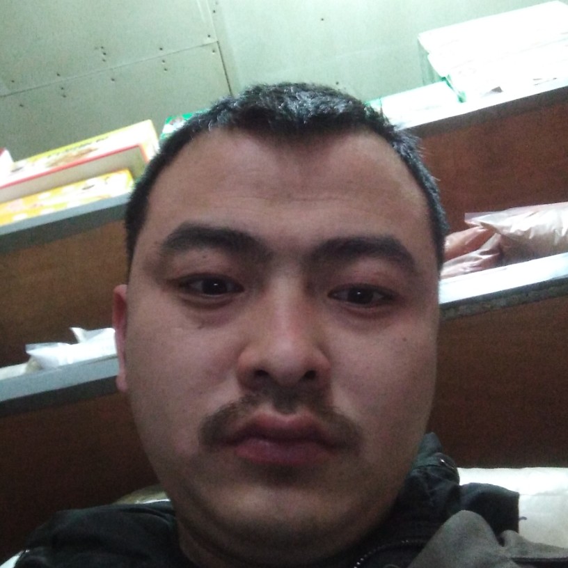 陆明明的照片