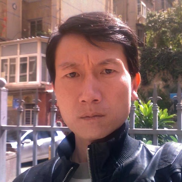 称心闻春华的照片