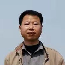 火星上的帆布鞋的照片