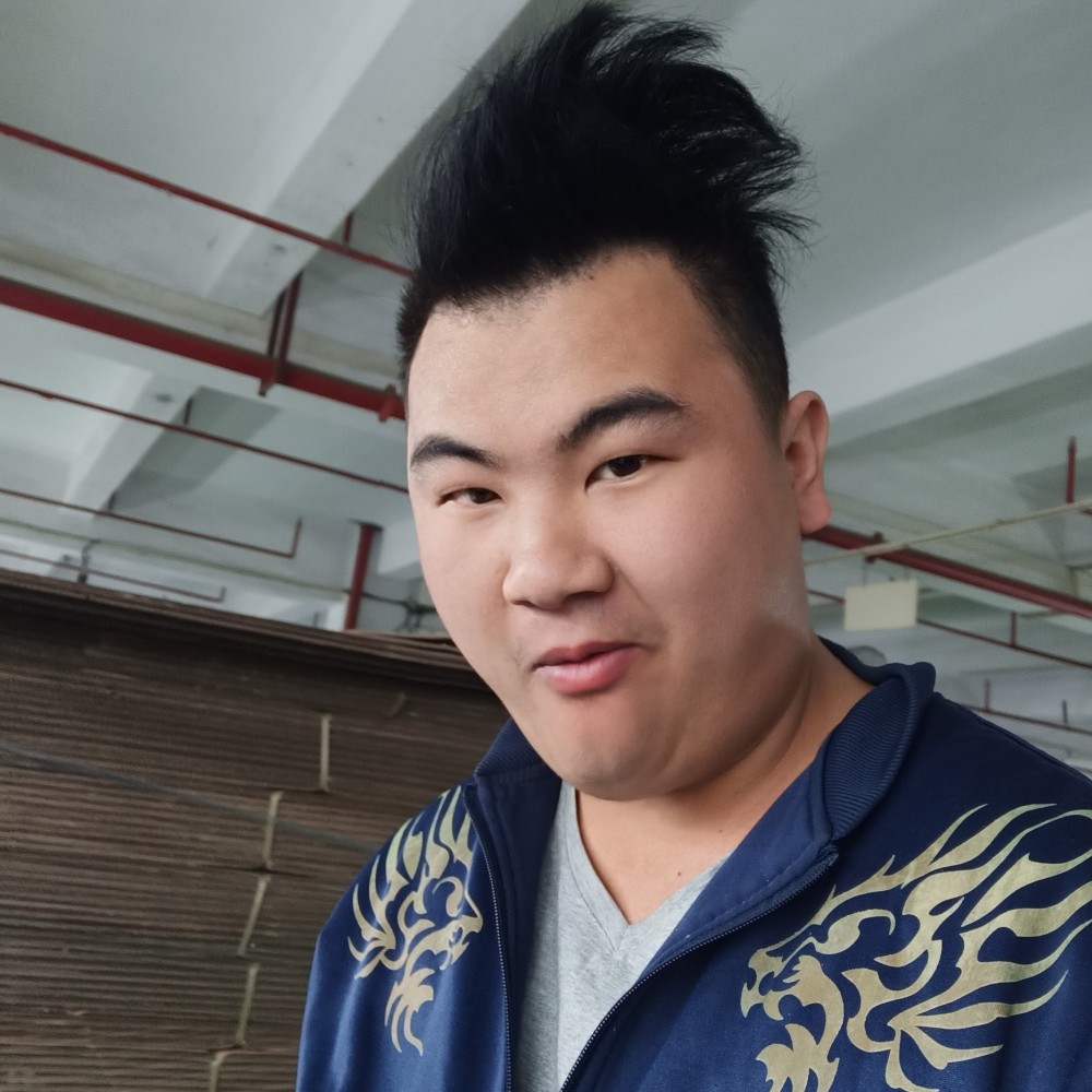 黄珈源先生的照片