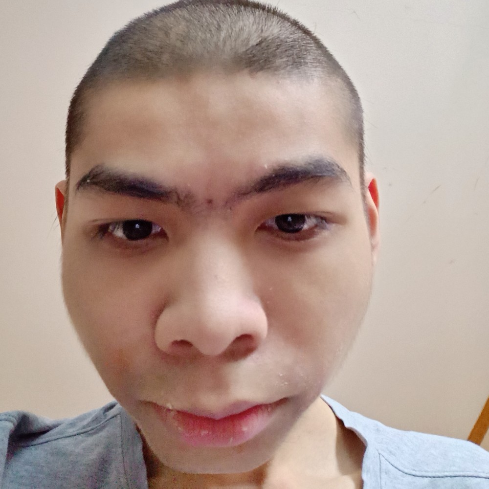 不帅但很暖的照片