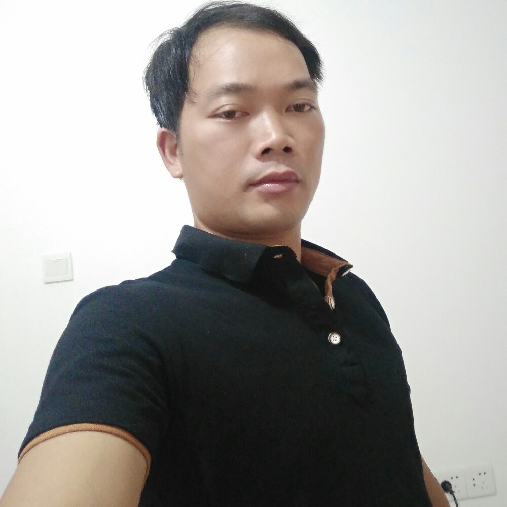痴情初雨的照片