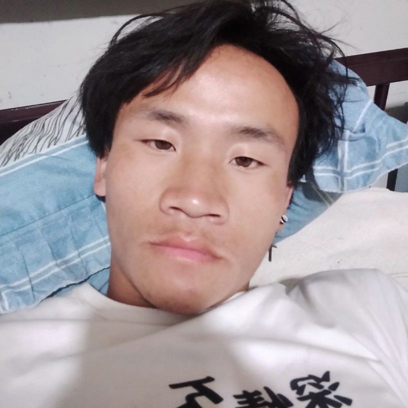 流年拿正直的照片