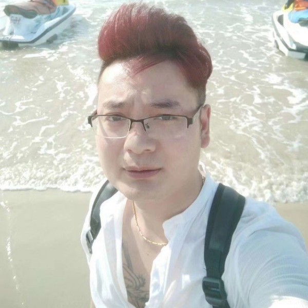 潇洒凝眸小蚂蚁的照片