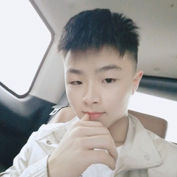 小猫咪邂逅爱笑的照片