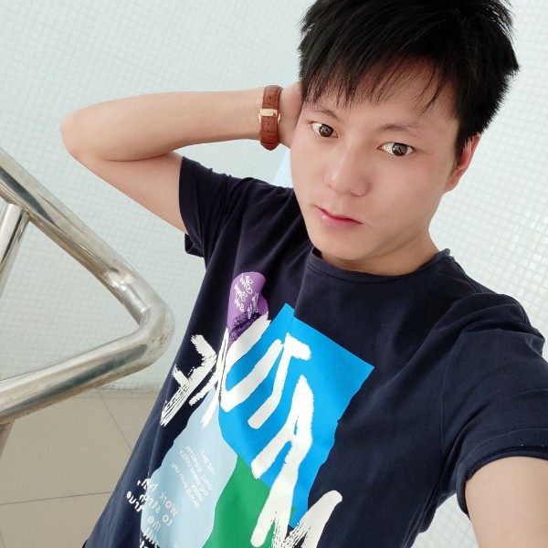 做个俗人的照片