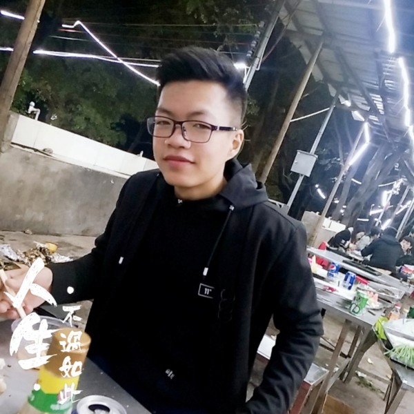 语晴蓝天的照片