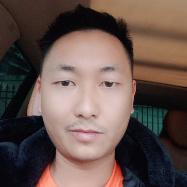 帅气说香烟的照片