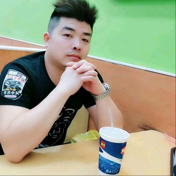 帅哥给清爽的照片