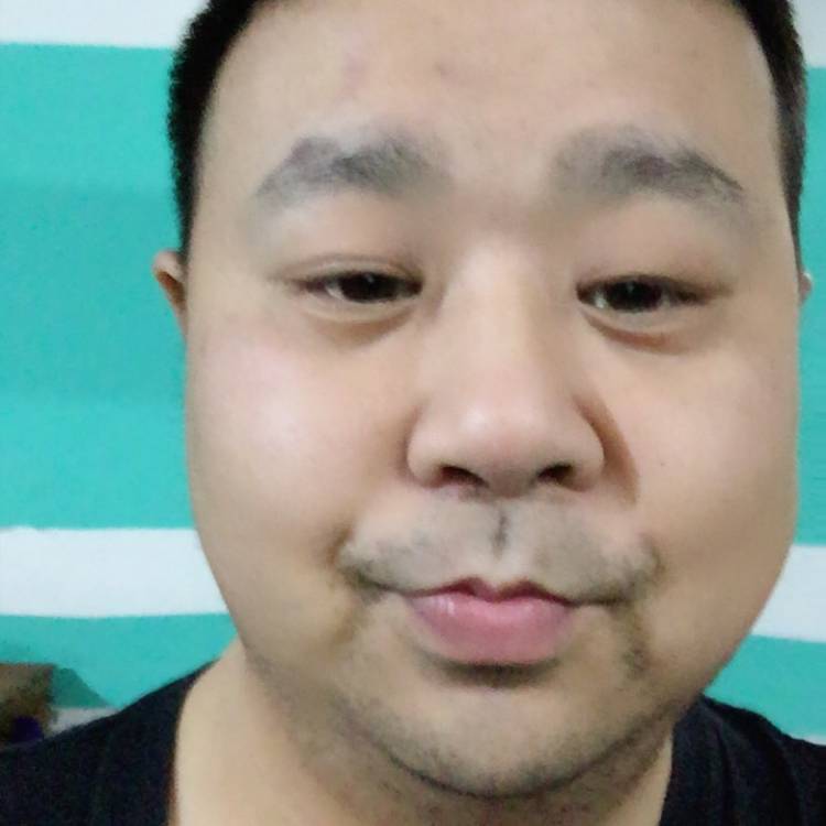 爱一个人就是难的照片