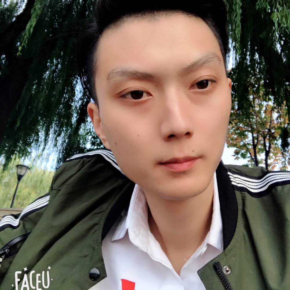 憨厚的小哥哥的照片