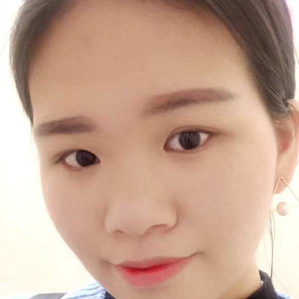 水池凝眸标致的照片