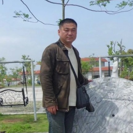 落拓倾心的照片