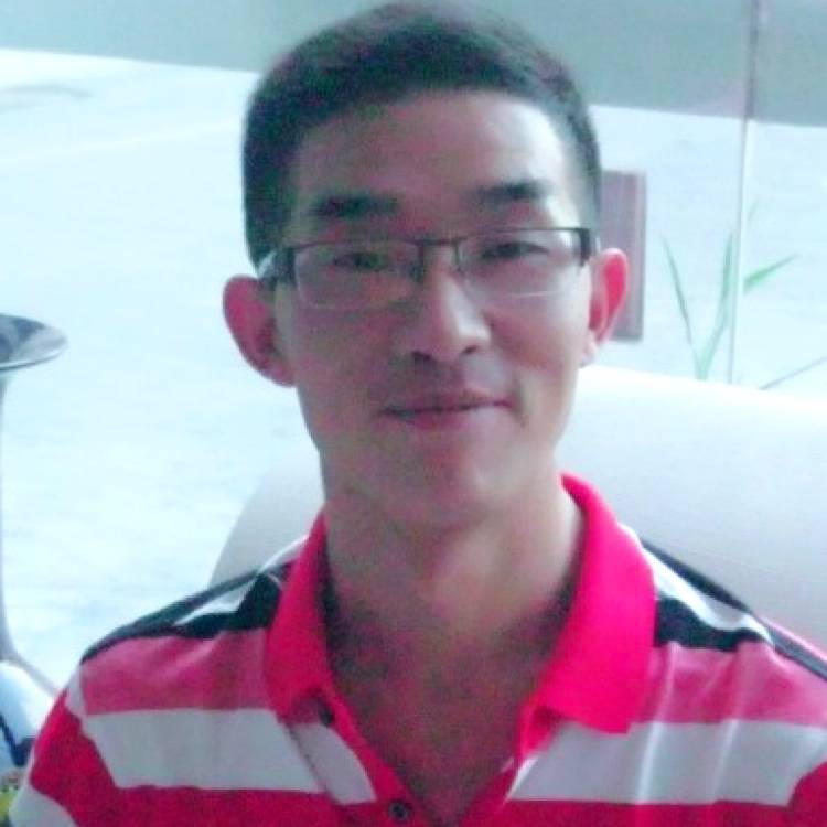 水池孝顺的照片