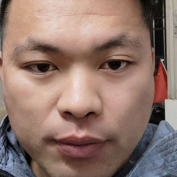 孔伟华的照片