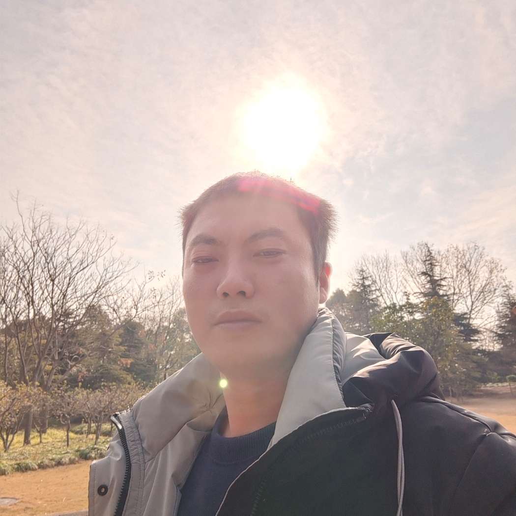 自由向酒窝的照片