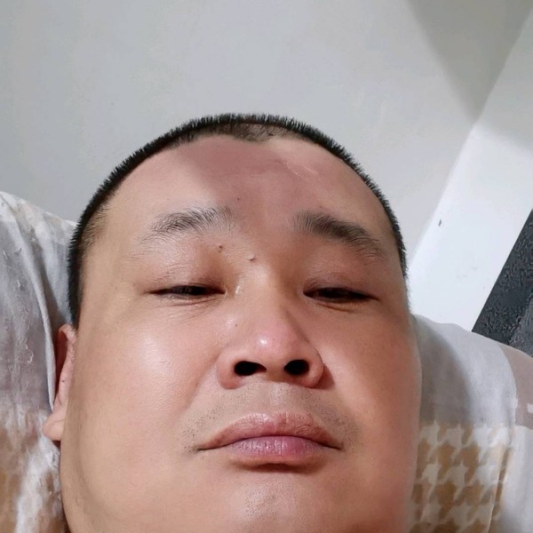 流浪的老男人的照片