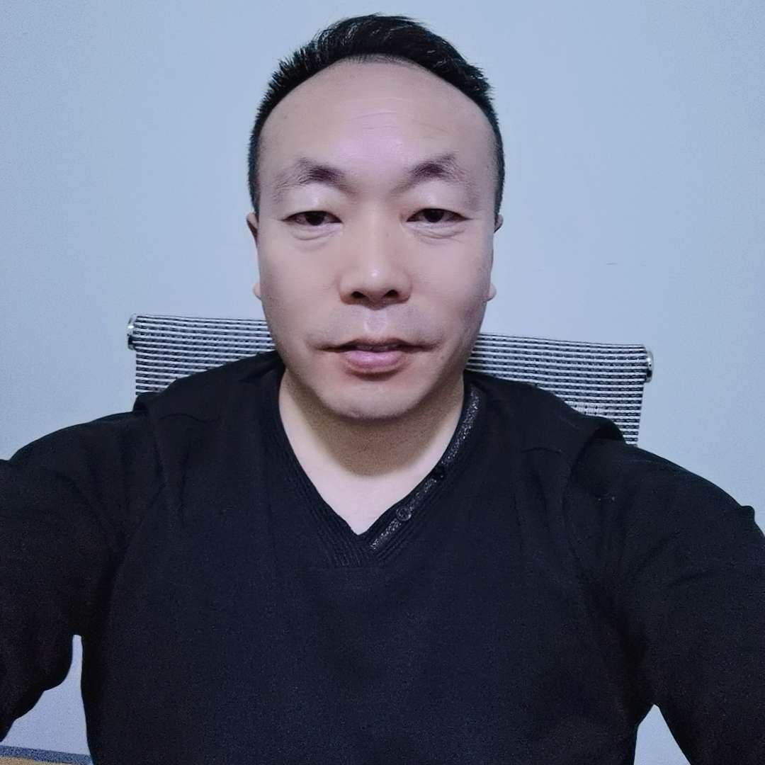 晨曦漫步阳光的照片