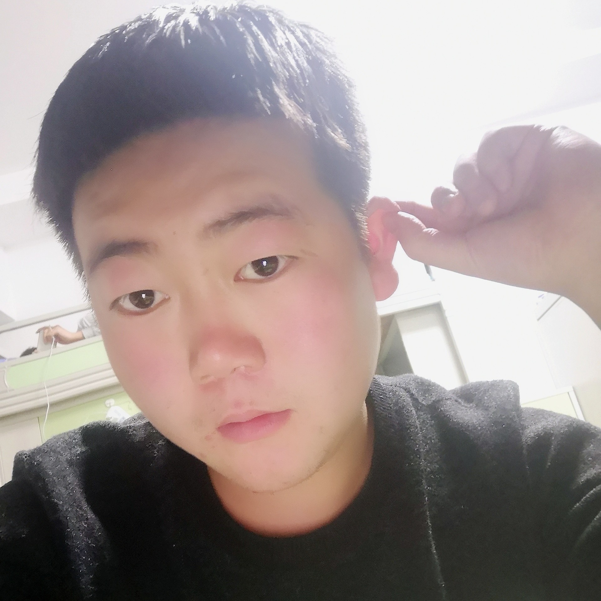 兮颜笑超帅的照片