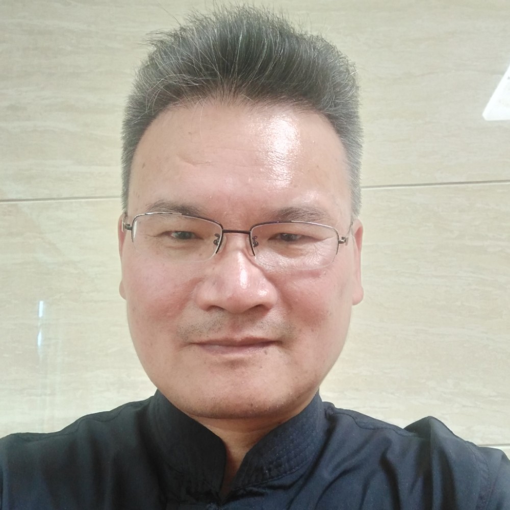 原野的秦寿的照片