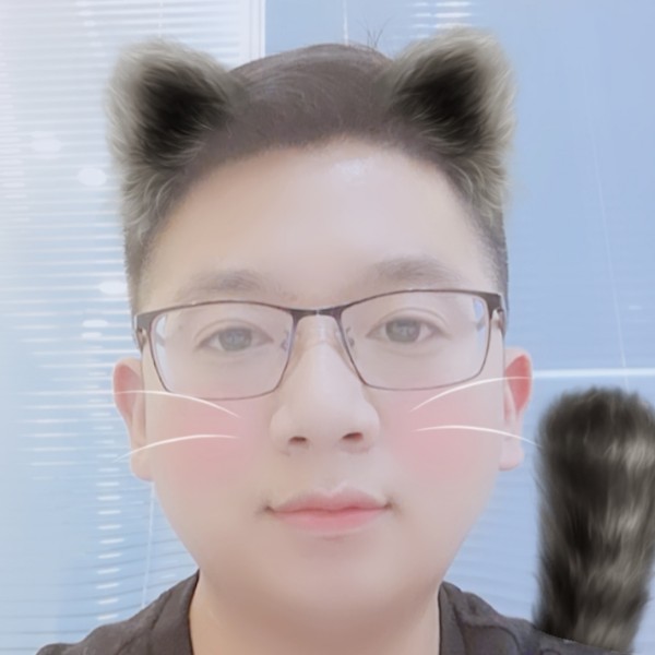 不安浅吻冷眸的照片
