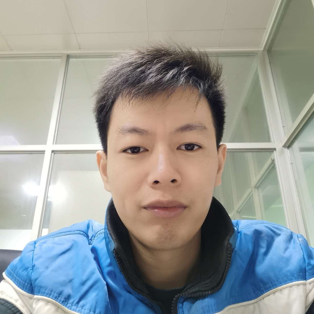 自由深拥锦瑟的照片