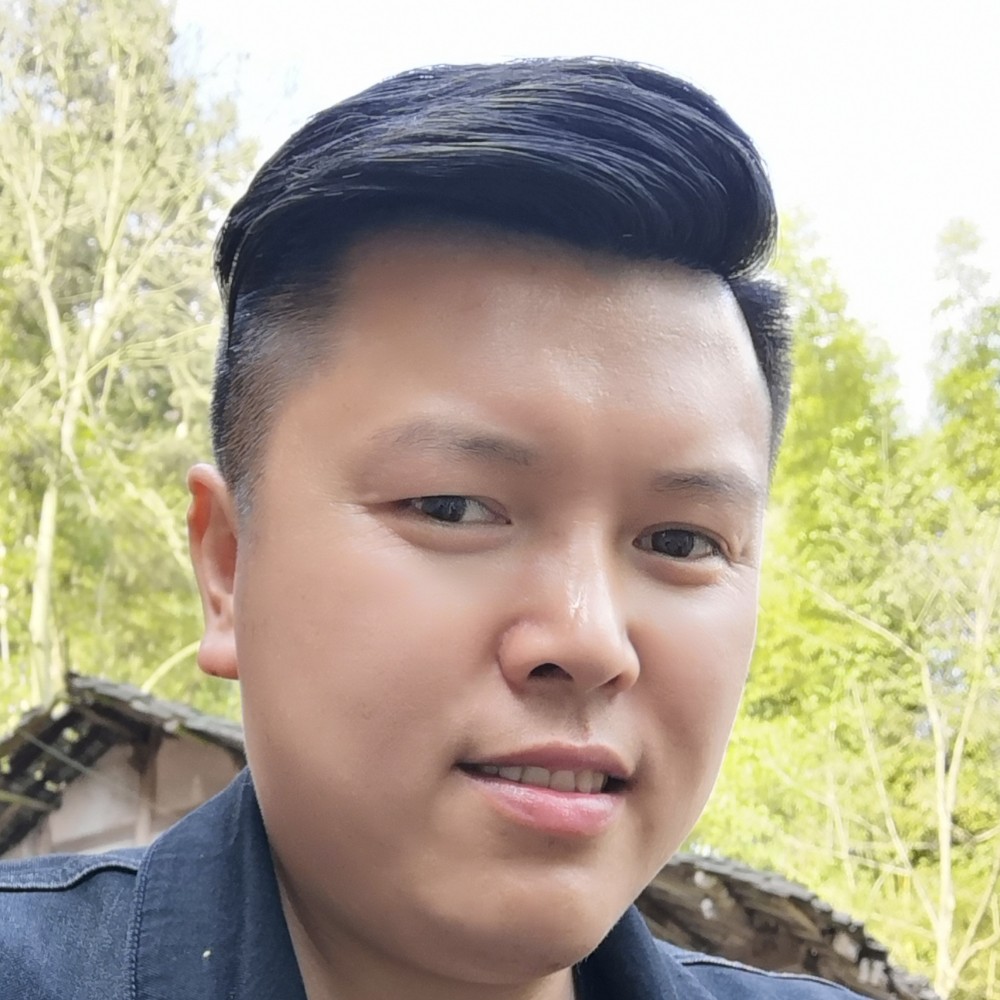 张正强的照片