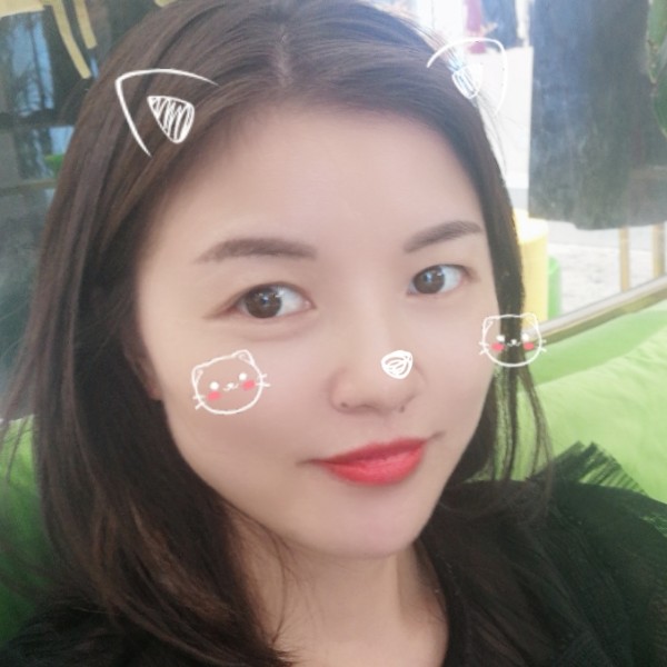 御姐苦恋魁梧的照片
