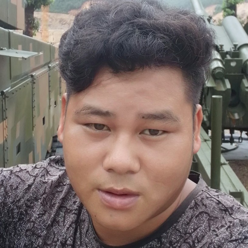 大叔爱怡然的照片