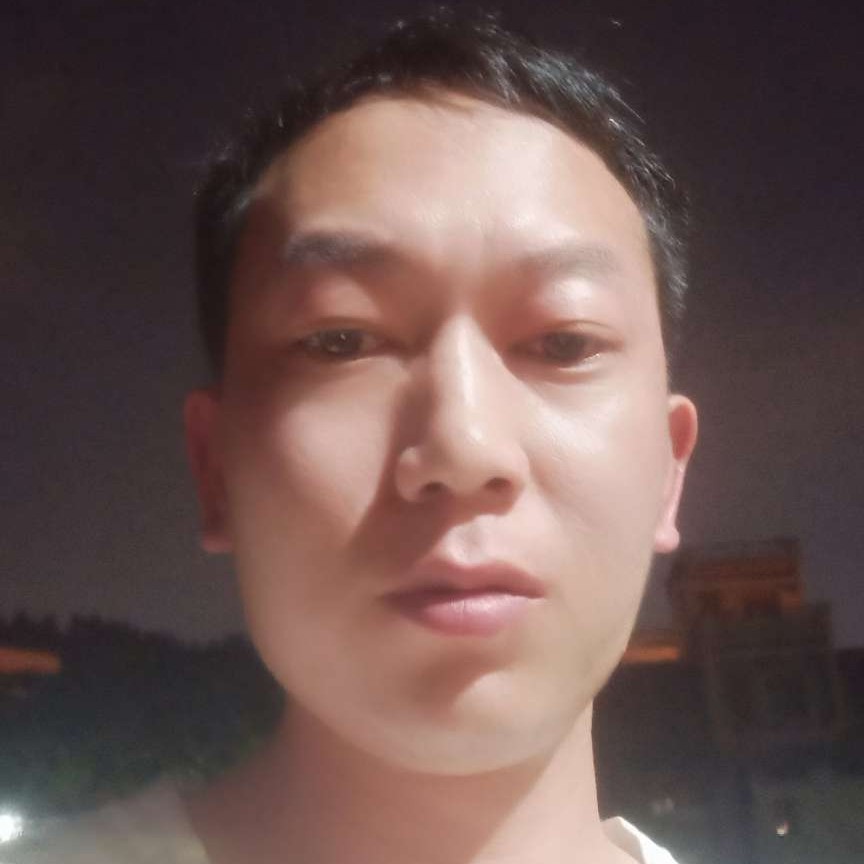 谁方雨，的照片