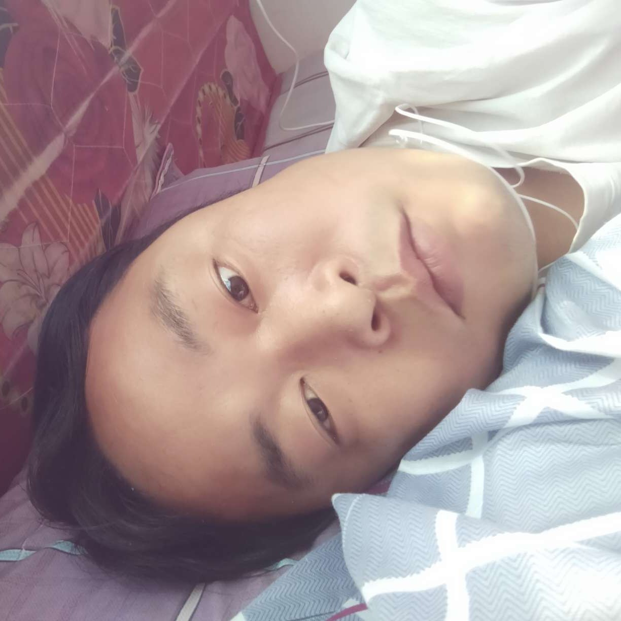 孤独笑彼岸的照片