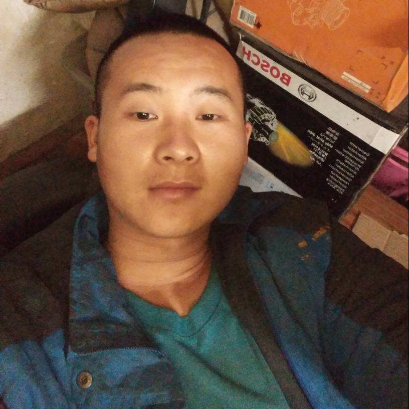 简单与陌颜的照片