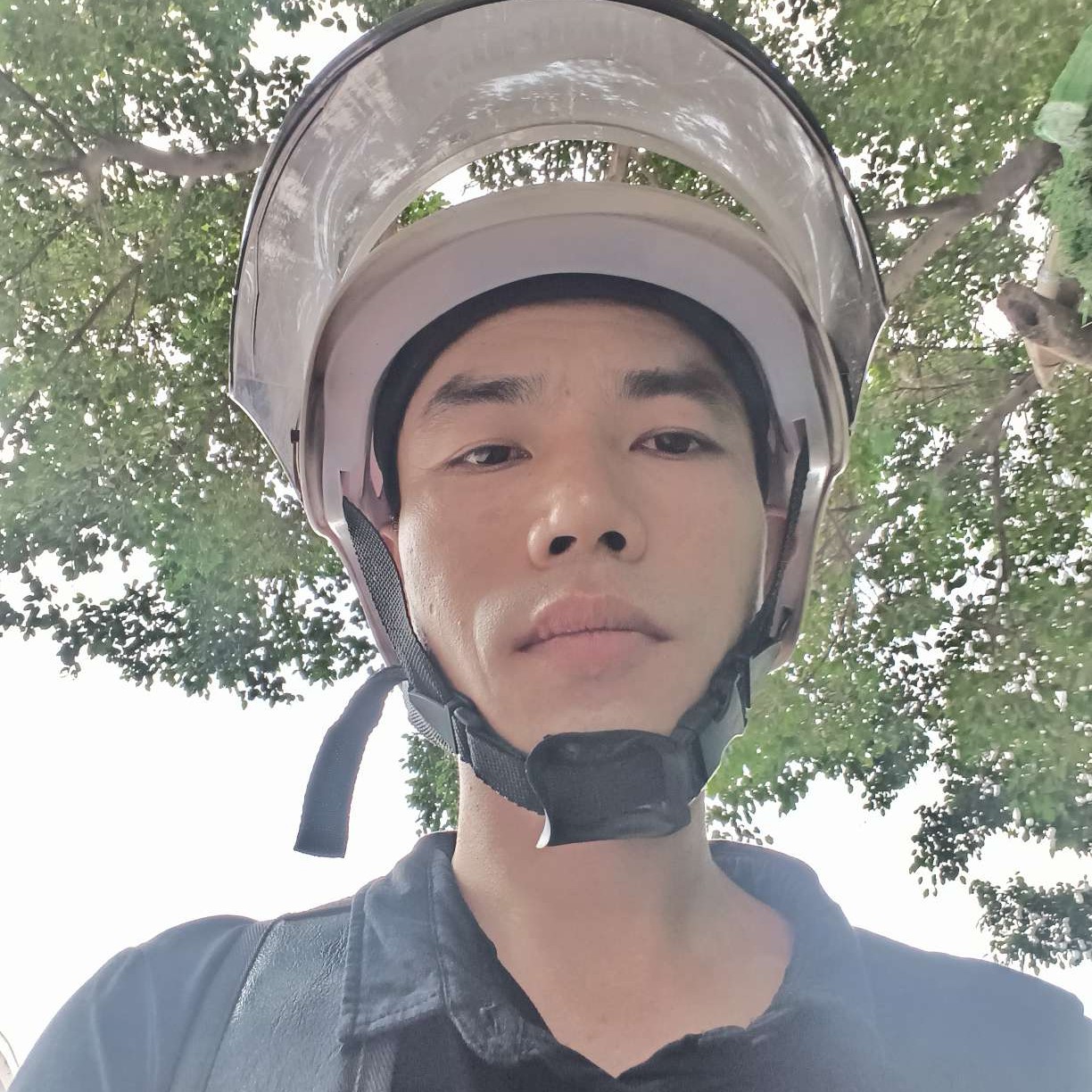 尹竺的照片