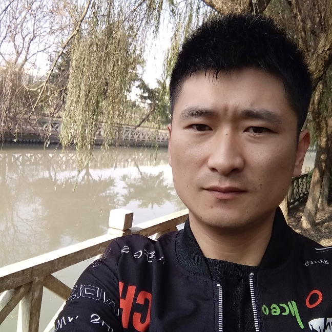 不安红牛的照片