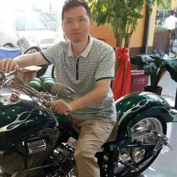 绿城哥的照片