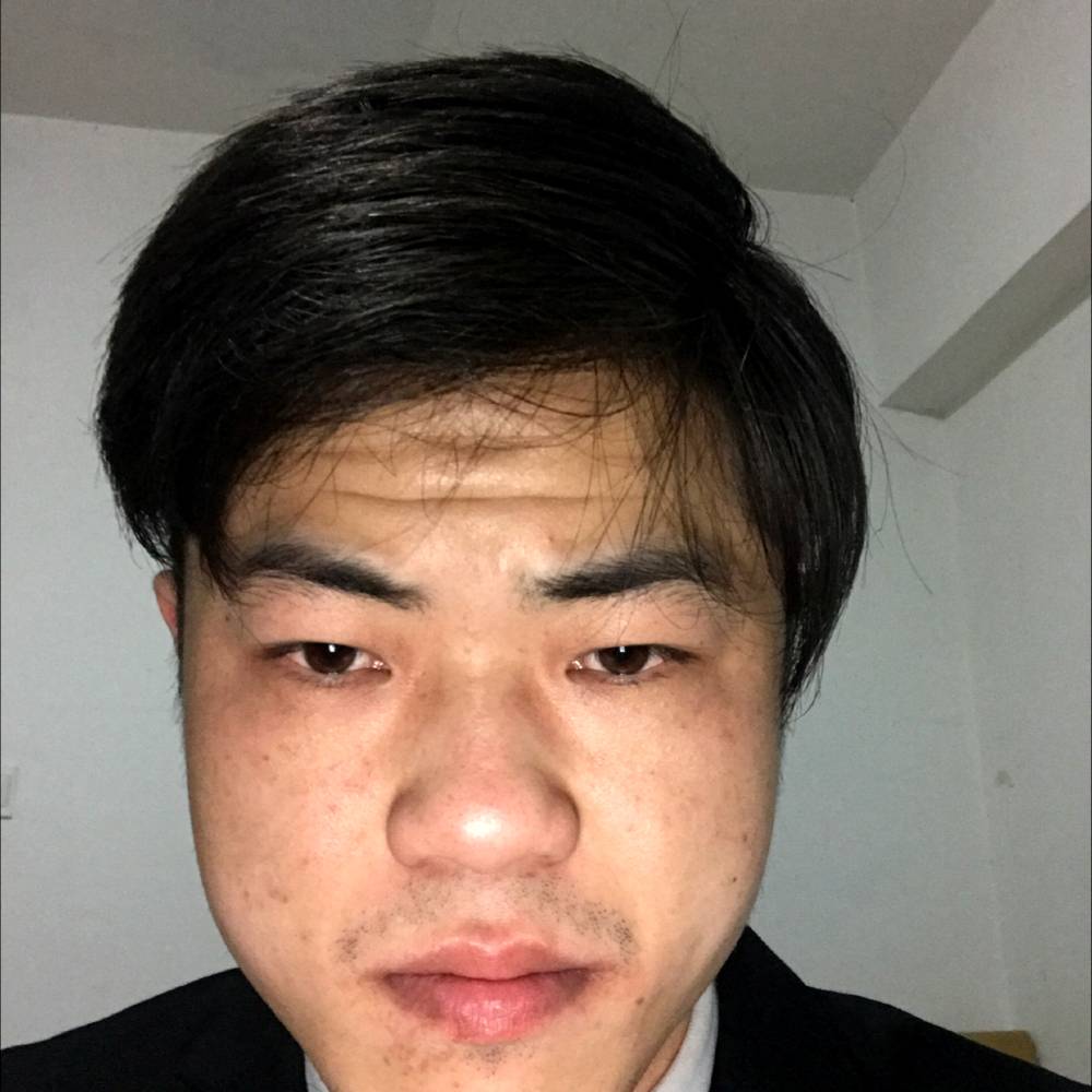 帅气有板栗的照片
