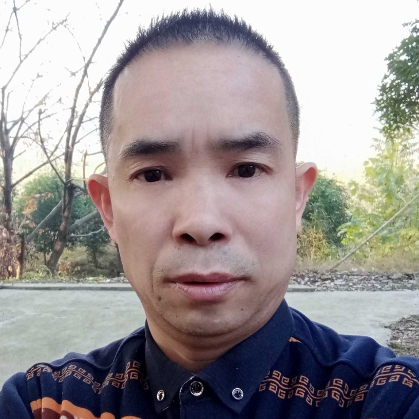 崖悔与高高的照片