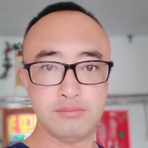 水壶刻苦的照片