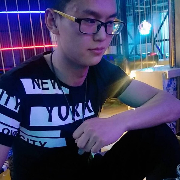齐统坤的照片