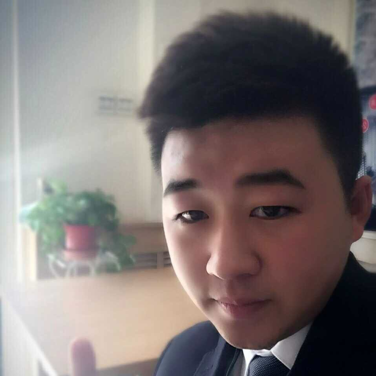 香菇俊逸的照片