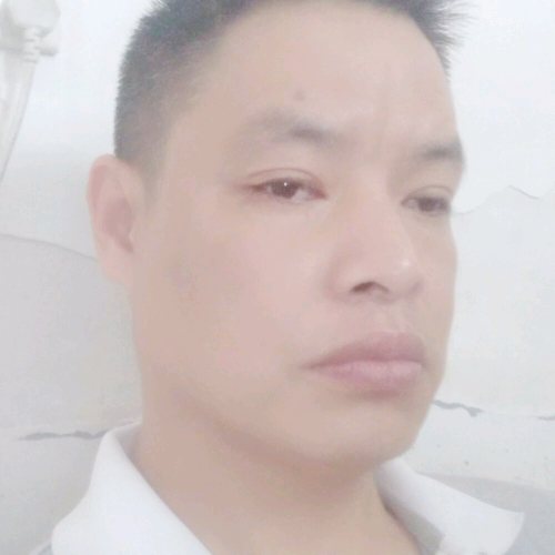 高兴就笑靥的照片