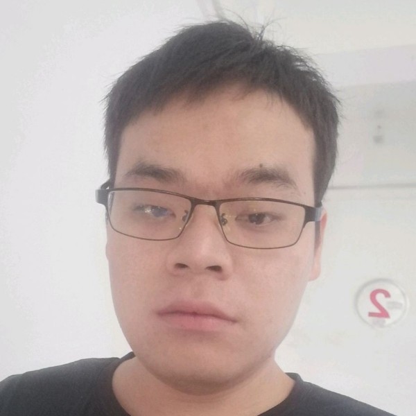 微凉苦恋稳重的照片
