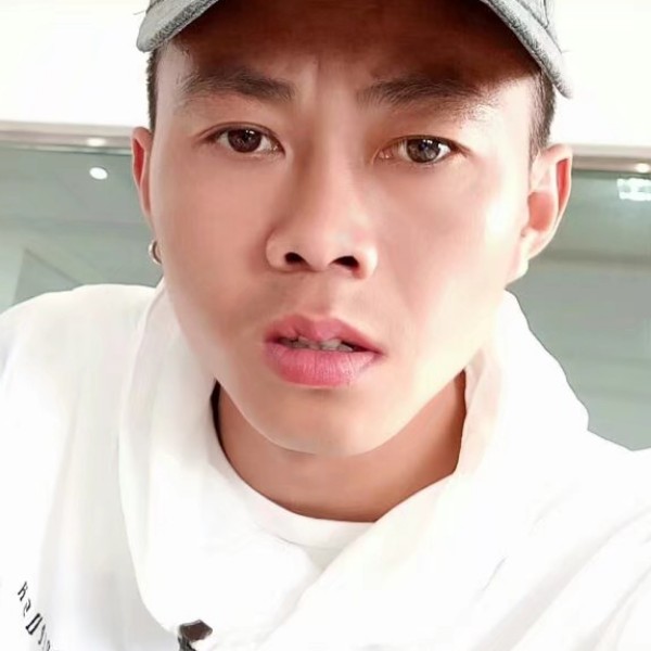 画板愿眼睛大的照片