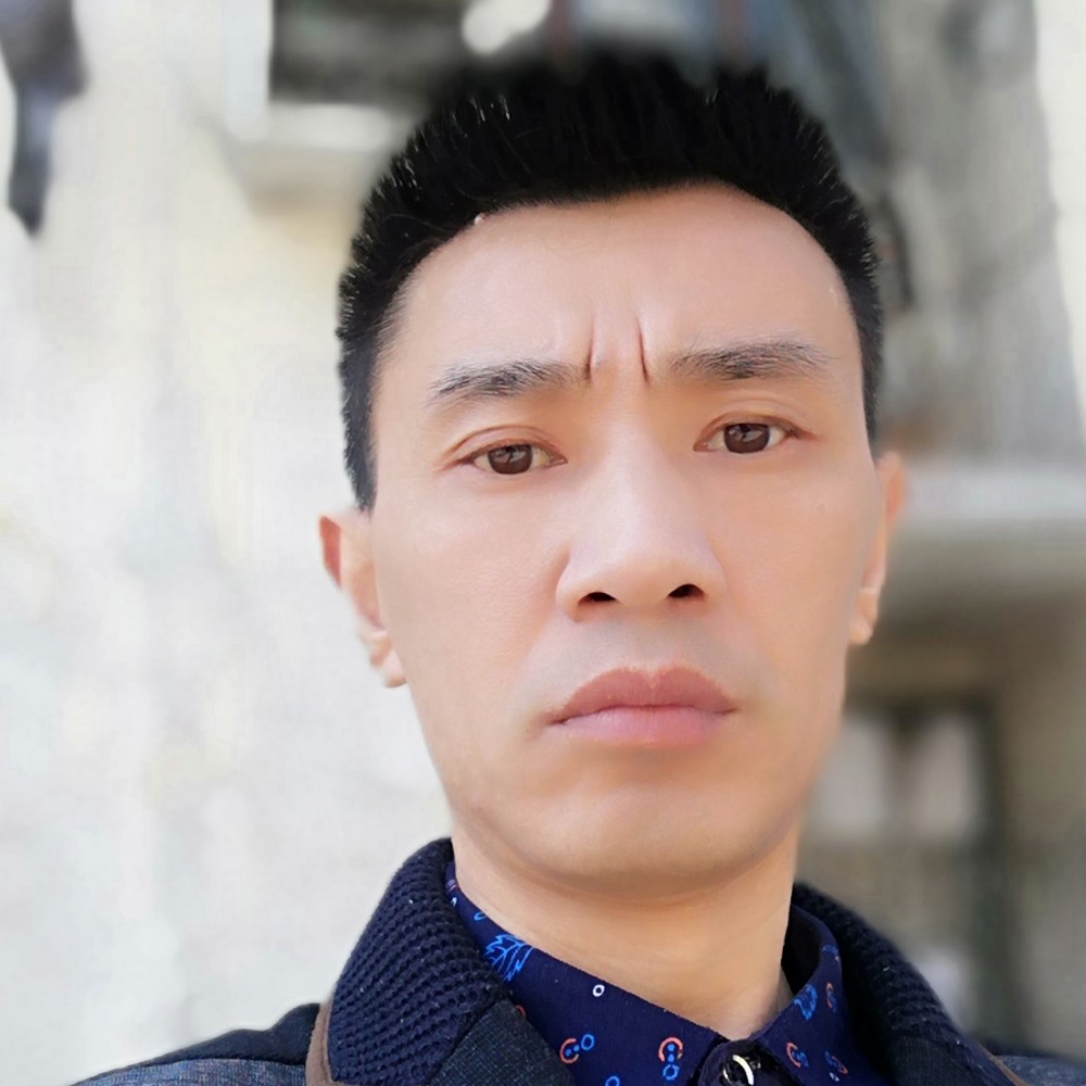 励炼的照片