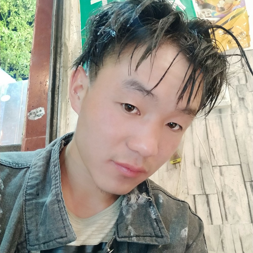 青行灯的照片