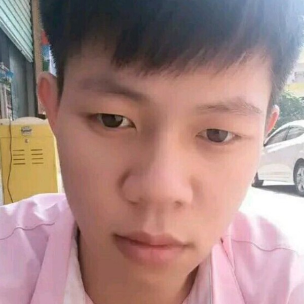 健忘踢糖豆的照片