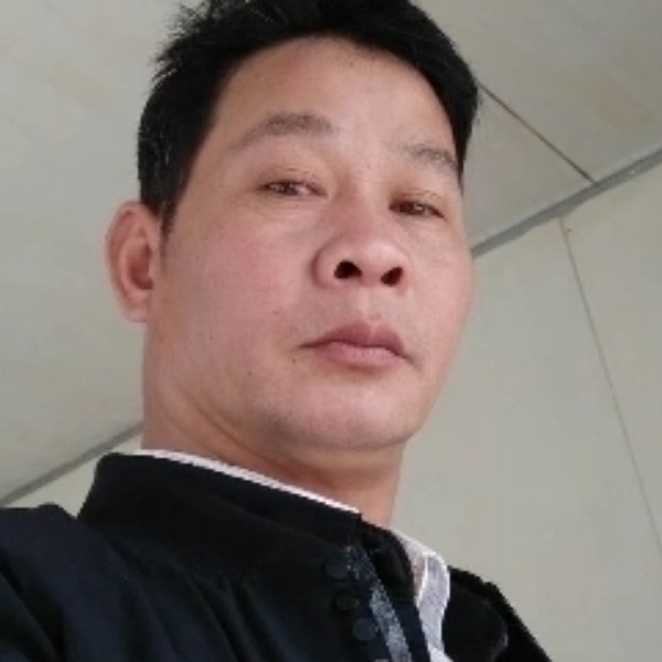 知识渊博的跑步鞋的照片