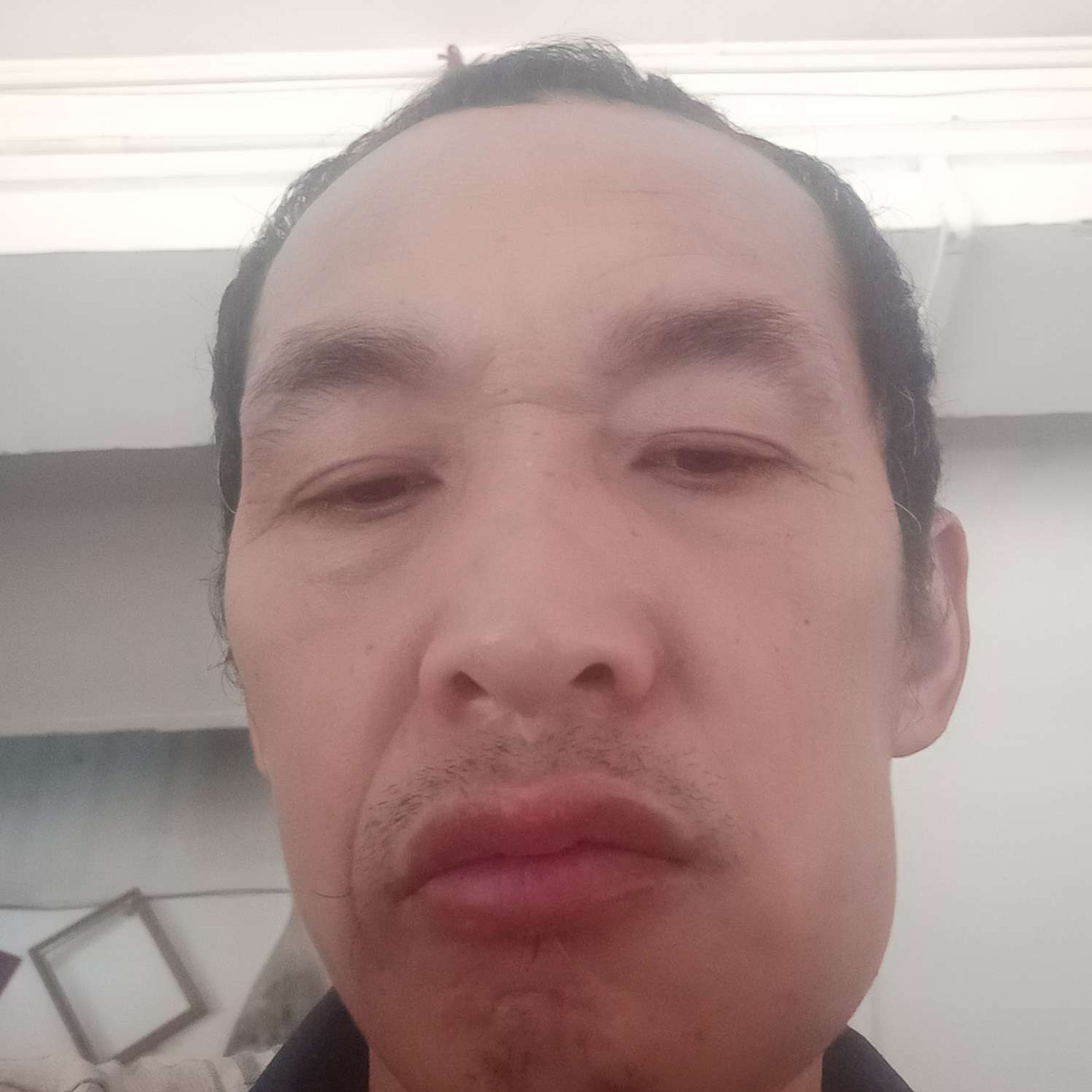高跟鞋放弃现实的照片